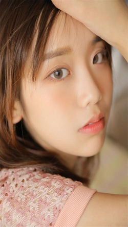 亚色APP主界面展示，包含亚洲91视频和亚洲999内容入口